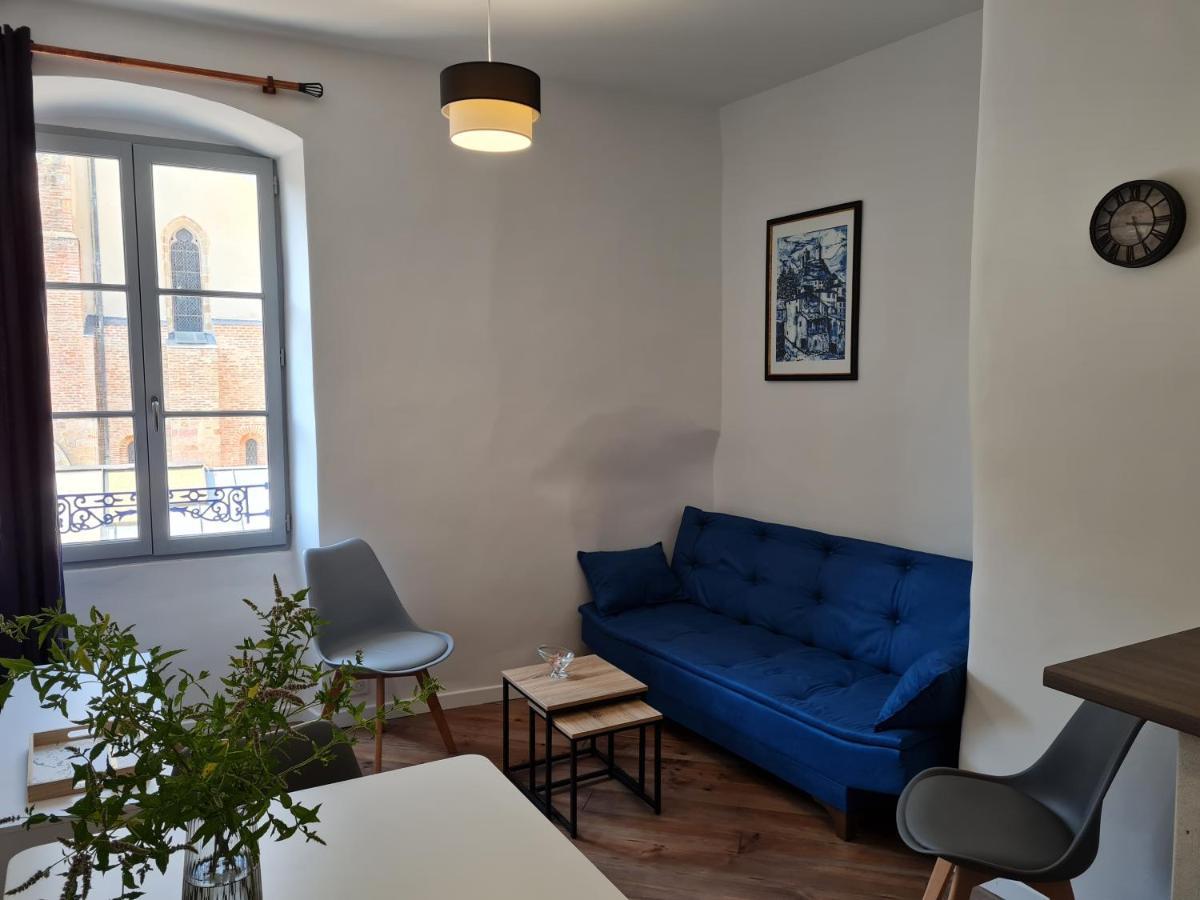 פואה Triplex Avec Vue Sur Place Du Centre Historique. מראה חיצוני תמונה