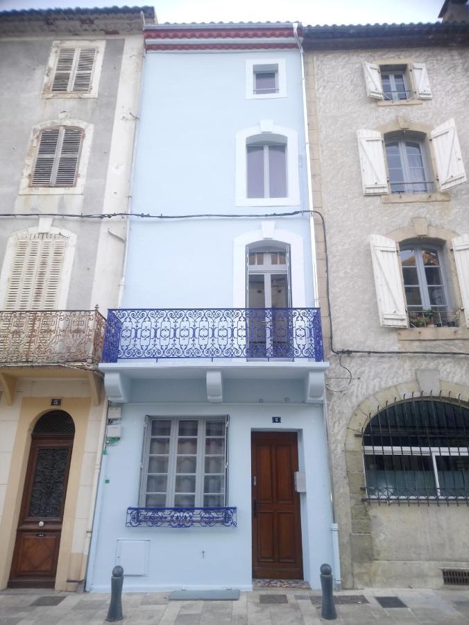 פואה Triplex Avec Vue Sur Place Du Centre Historique. מראה חיצוני תמונה